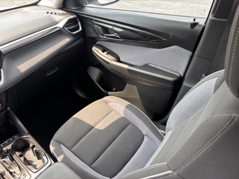 Chevrolet TrailBlazer Vehicle Full-screen Gallery Image 14