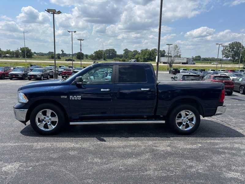 Ram 1500 Vehicle Full-screen Gallery Image 2