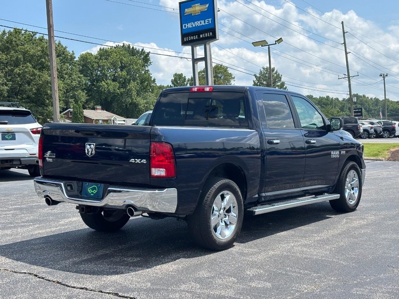Ram 1500 Vehicle Full-screen Gallery Image 5