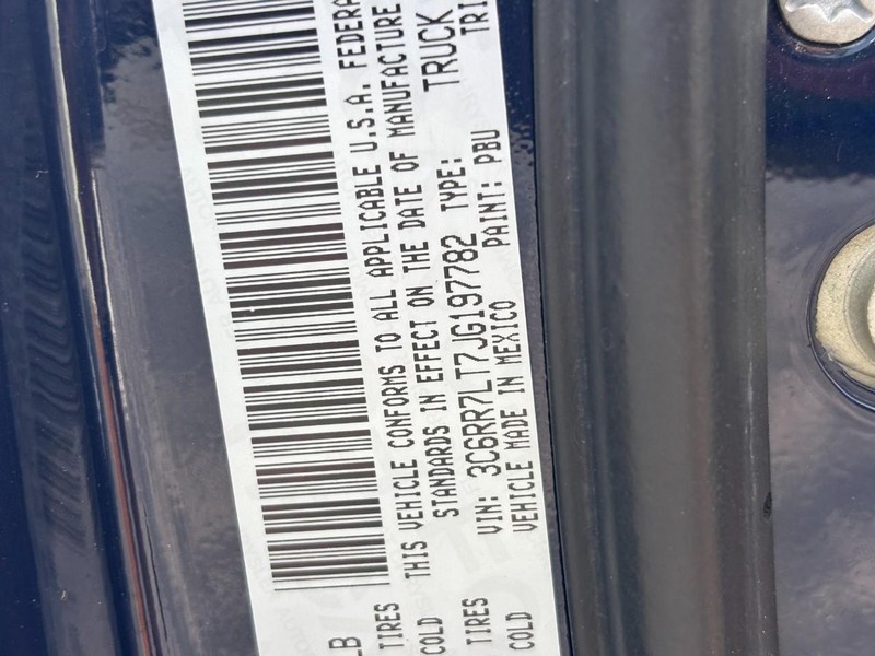 Ram 1500 Vehicle Full-screen Gallery Image 22