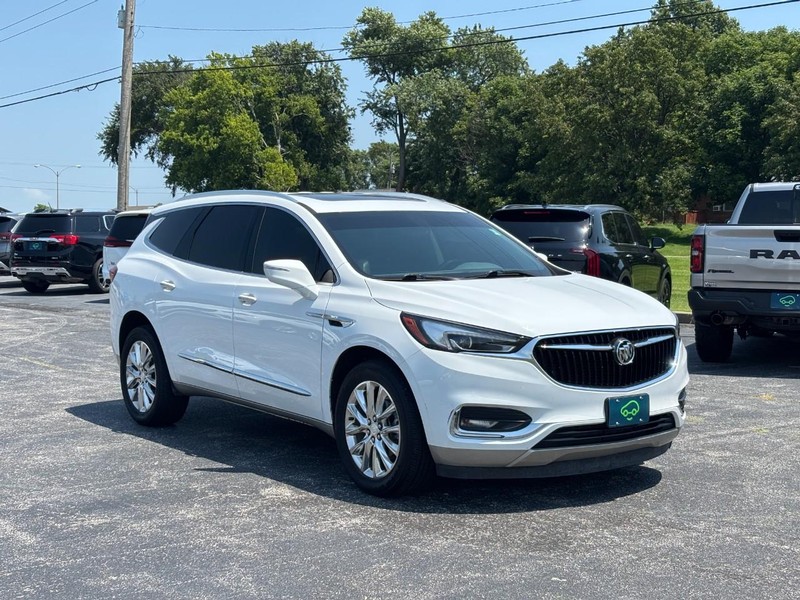 Buick Enclave Vehicle Full-screen Gallery Image 07