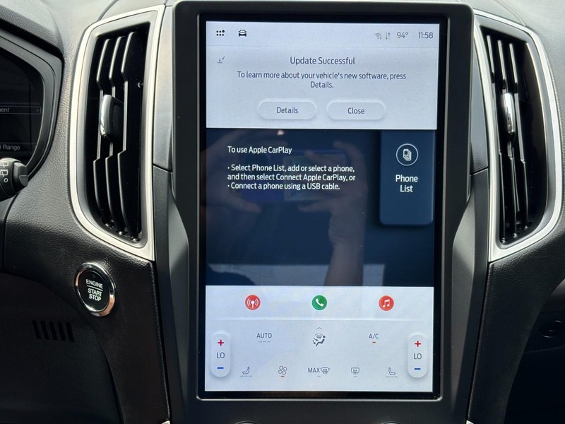 Ford Edge Vehicle Full-screen Gallery Image 20
