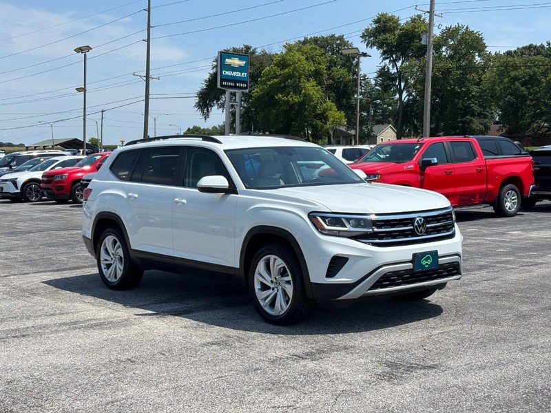 Volkswagen Atlas Vehicle Full-screen Gallery Image 7