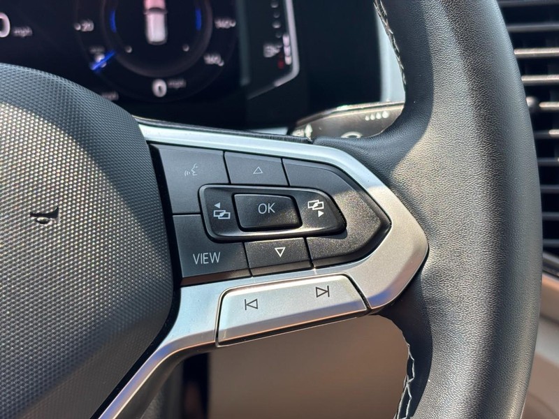 Volkswagen Atlas Vehicle Full-screen Gallery Image 19