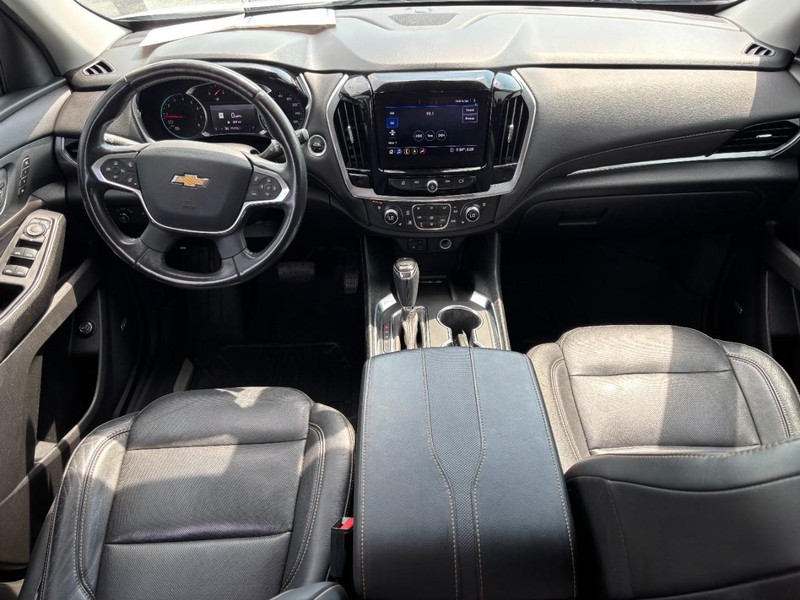 Chevrolet Traverse Vehicle Full-screen Gallery Image 12
