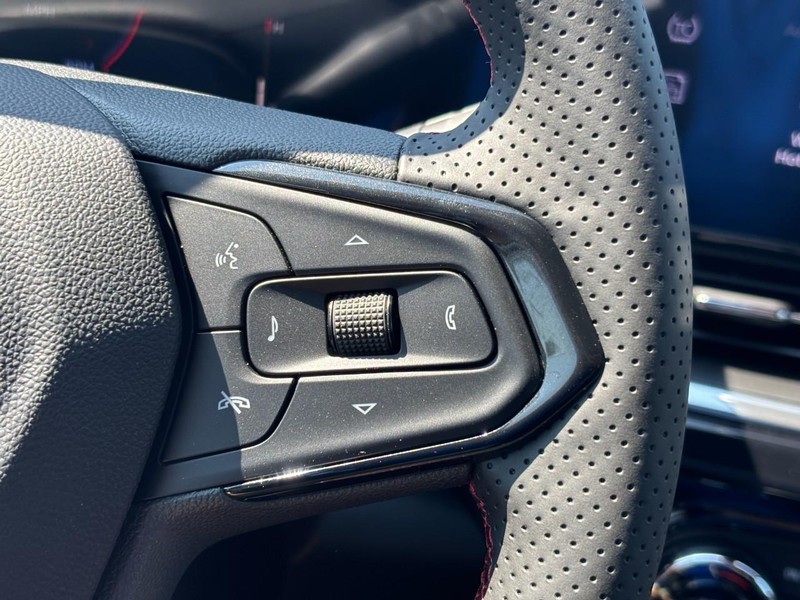 Chevrolet Trax Vehicle Full-screen Gallery Image 13