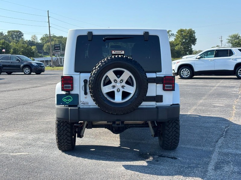 Jeep Wrangler Unlimited Vehicle Full-screen Gallery Image 4