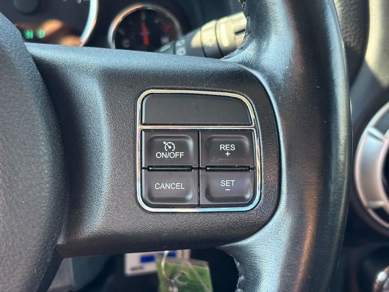 Jeep Wrangler Unlimited Vehicle Full-screen Gallery Image 18