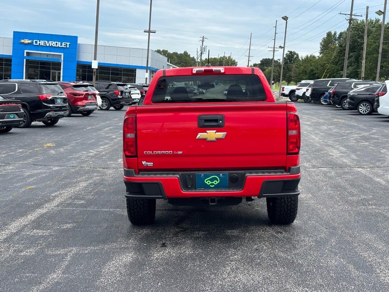 Chevrolet Colorado Vehicle Full-screen Gallery Image 04