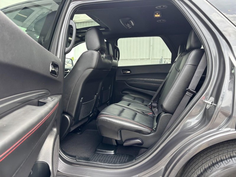 Dodge Durango Vehicle Full-screen Gallery Image 11