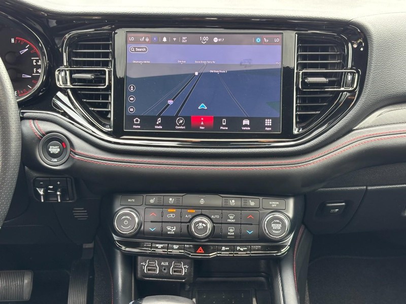 Dodge Durango Vehicle Full-screen Gallery Image 14