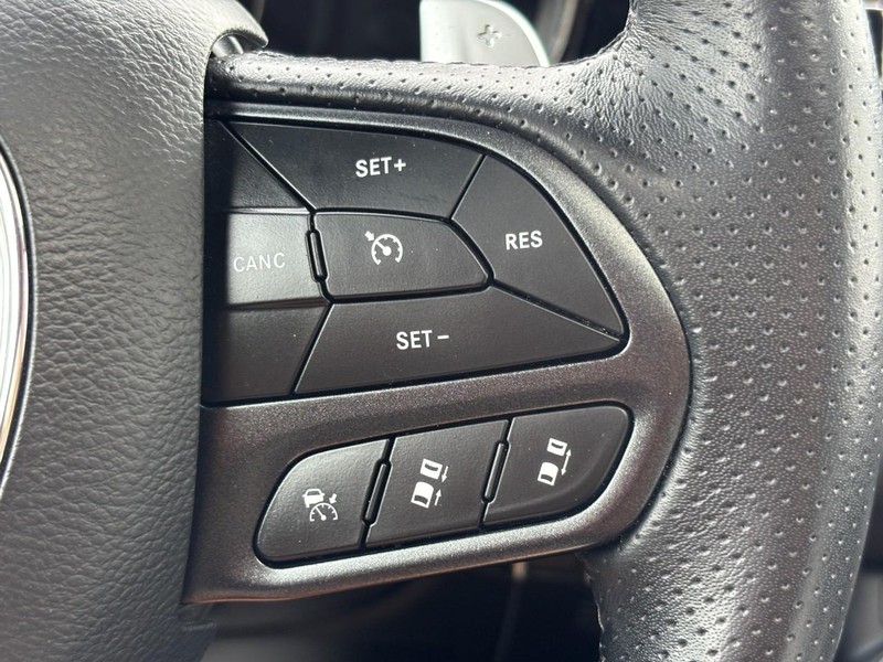 Dodge Durango Vehicle Full-screen Gallery Image 20