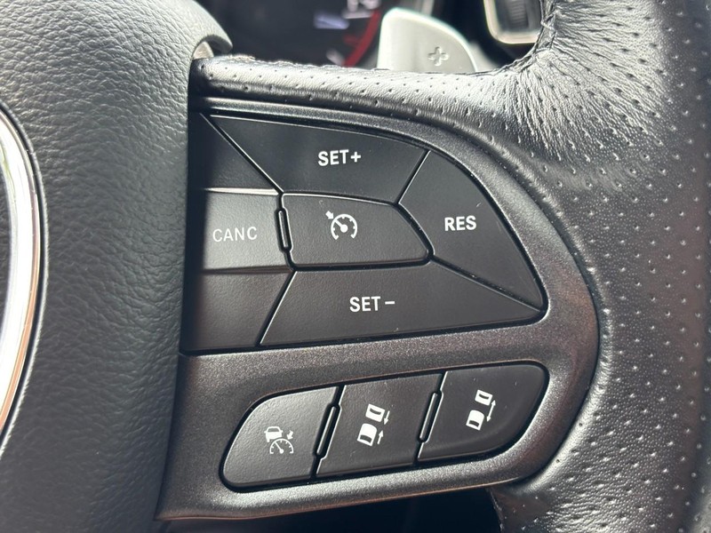 Dodge Durango Vehicle Full-screen Gallery Image 20