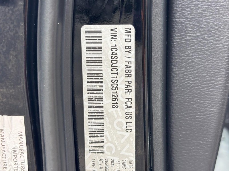 Dodge Durango Vehicle Full-screen Gallery Image 26