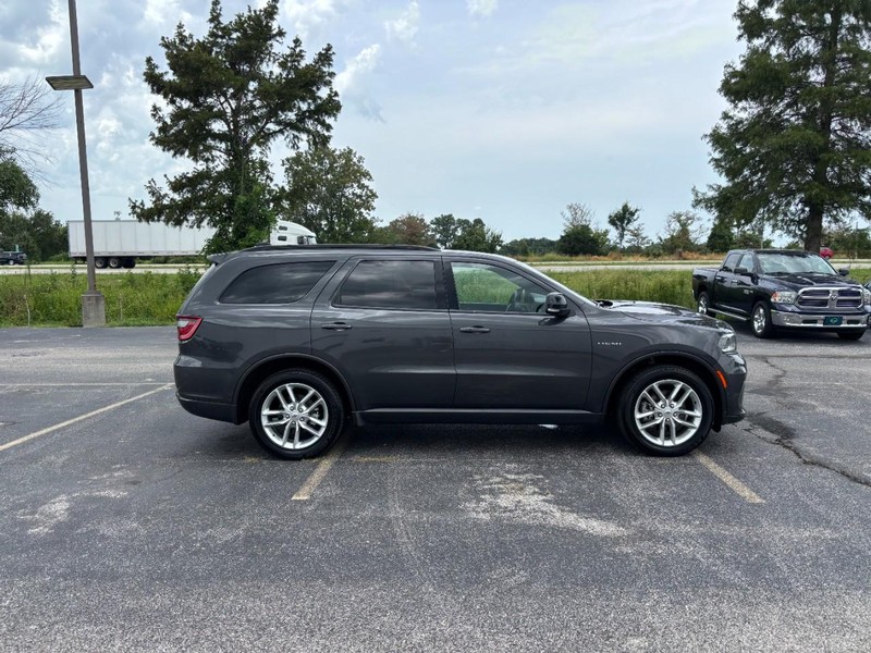 Dodge Durango Vehicle Full-screen Gallery Image 06