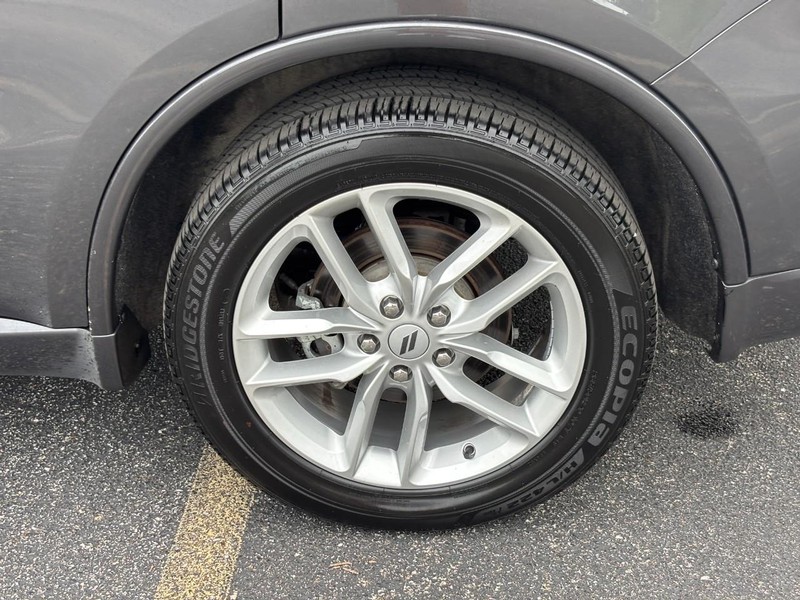 Dodge Durango Vehicle Full-screen Gallery Image 09