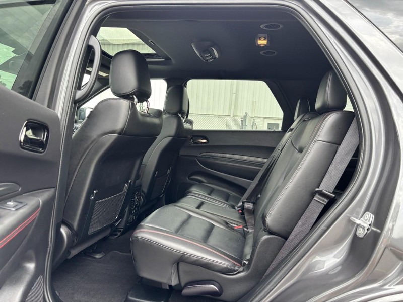 Dodge Durango Vehicle Full-screen Gallery Image 11