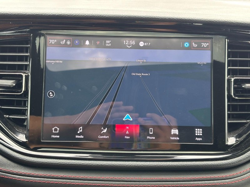Dodge Durango Vehicle Full-screen Gallery Image 23