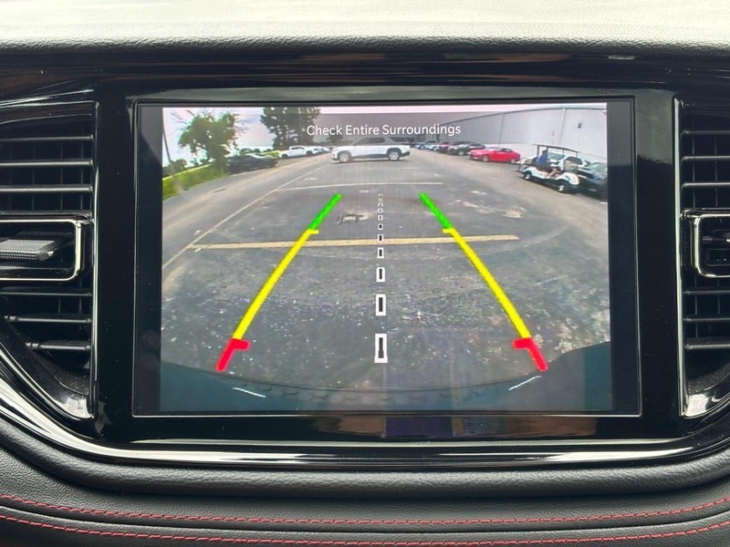 Dodge Durango Vehicle Full-screen Gallery Image 24