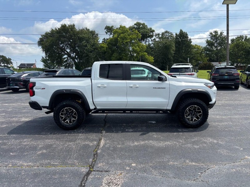 Chevrolet Colorado Vehicle Full-screen Gallery Image 06