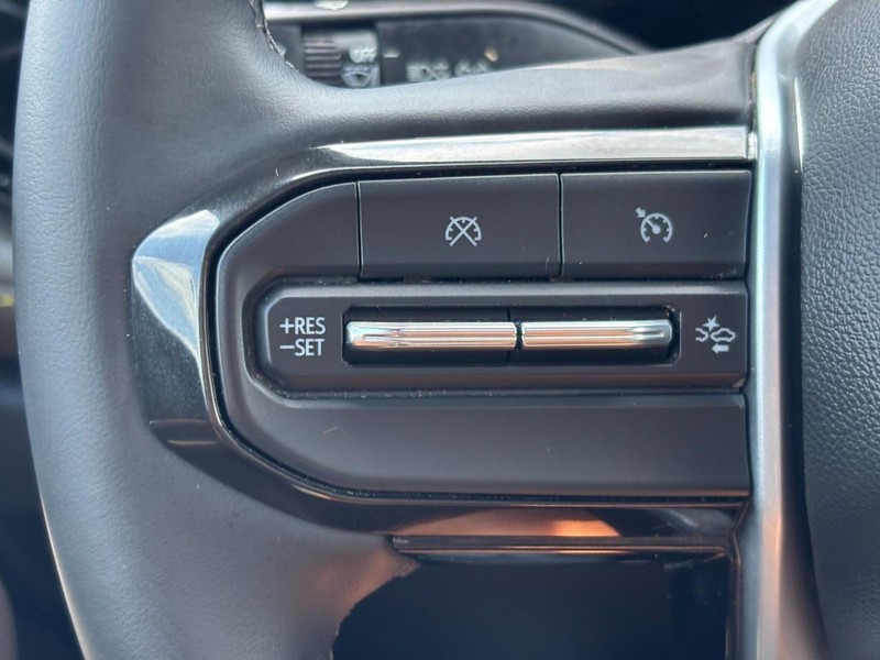 Chevrolet Colorado Vehicle Full-screen Gallery Image 18