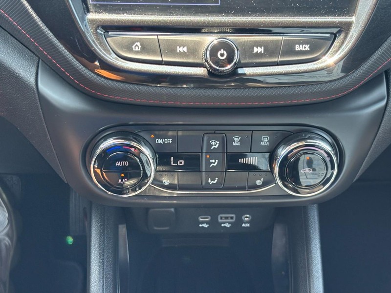 Chevrolet TrailBlazer Vehicle Full-screen Gallery Image 22