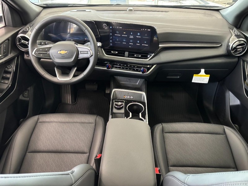 Chevrolet Equinox Vehicle Full-screen Gallery Image 6