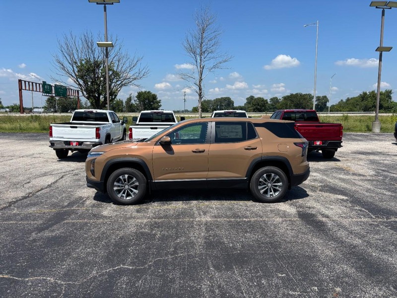 Chevrolet Equinox Vehicle Full-screen Gallery Image 2