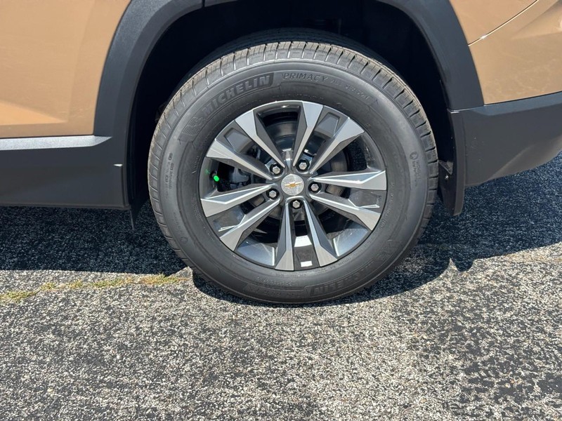 Chevrolet Equinox Vehicle Full-screen Gallery Image 4