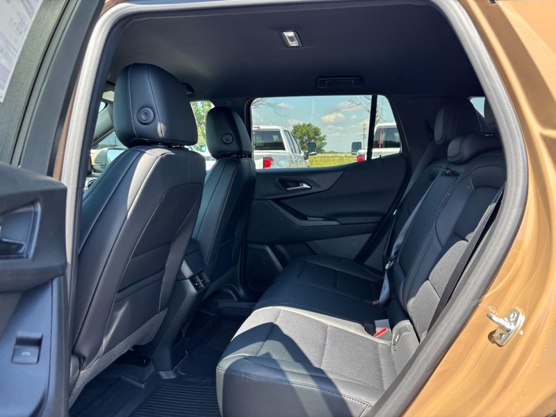 Chevrolet Equinox Vehicle Full-screen Gallery Image 5