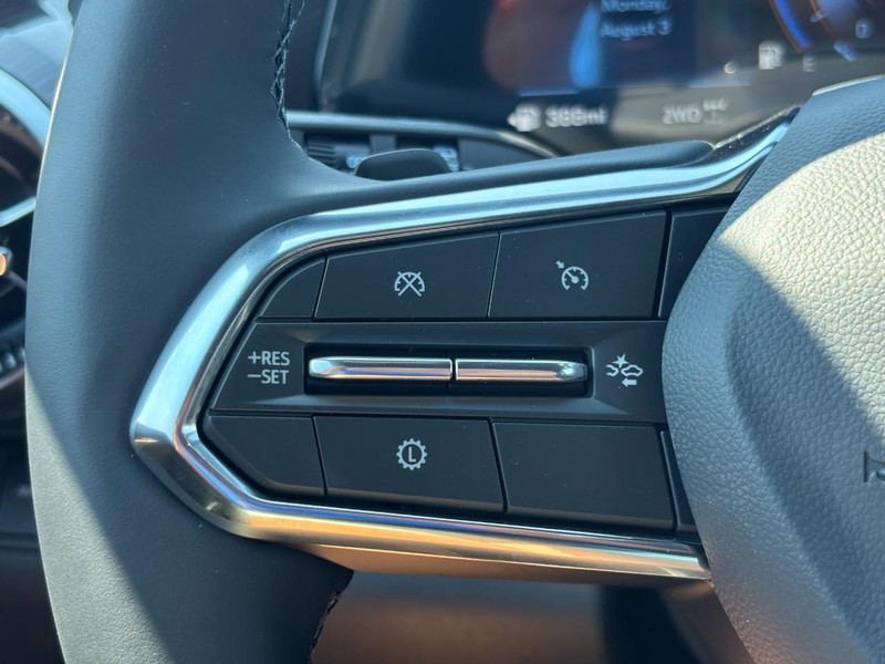 Chevrolet Equinox Vehicle Full-screen Gallery Image 12
