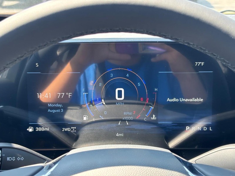 Chevrolet Equinox Vehicle Full-screen Gallery Image 14