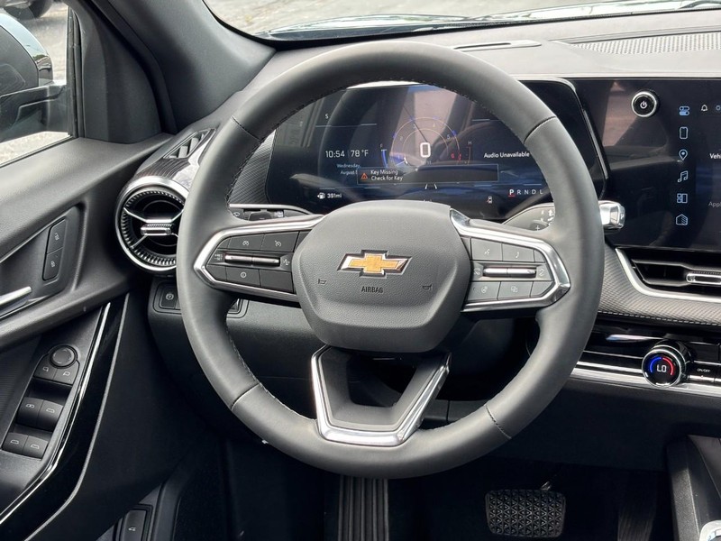 Chevrolet Equinox Vehicle Full-screen Gallery Image 7