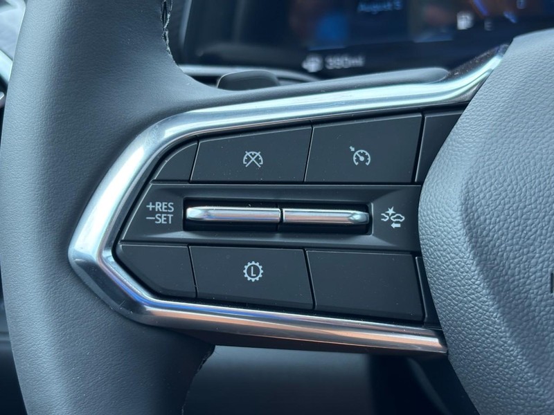 Chevrolet Equinox Vehicle Full-screen Gallery Image 12