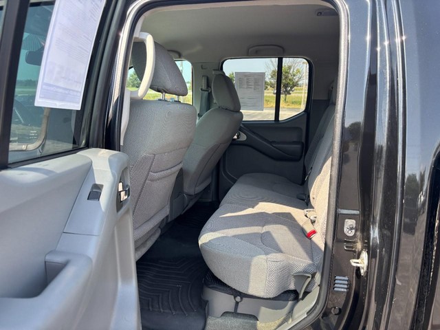 2016 Nissan Frontier SV - Photo 10