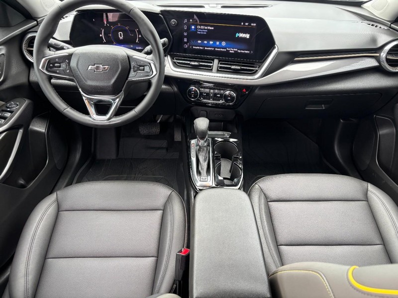 Chevrolet Trax Vehicle Full-screen Gallery Image 11