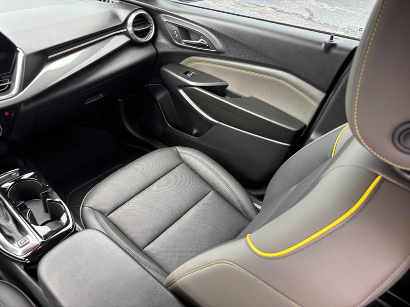 Chevrolet Trax Vehicle Full-screen Gallery Image 14