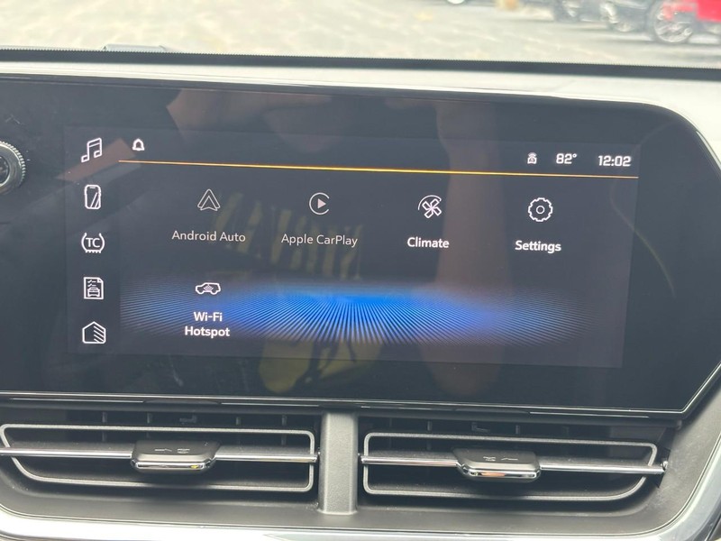 Chevrolet Trax Vehicle Full-screen Gallery Image 20