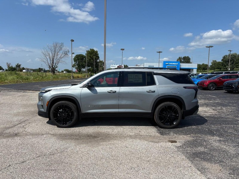 Chevrolet Traverse Vehicle Full-screen Gallery Image 2