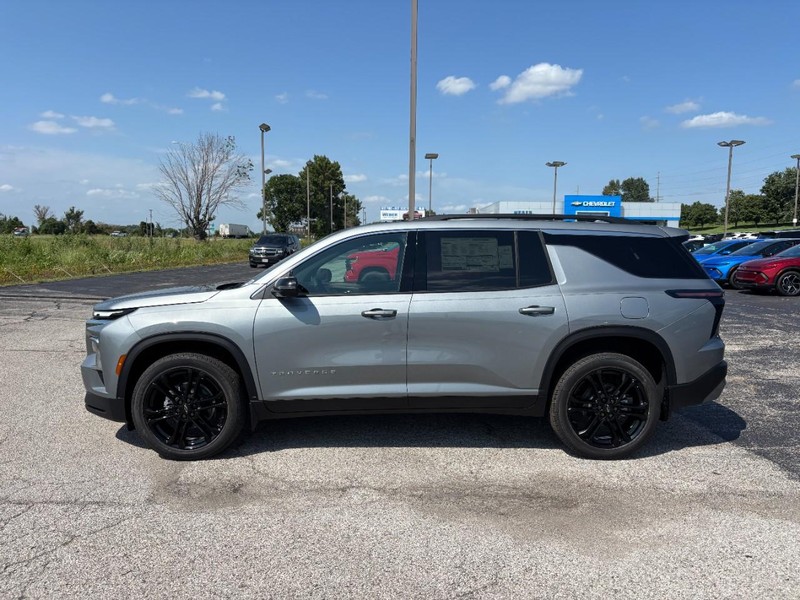 Chevrolet Traverse Vehicle Full-screen Gallery Image 2