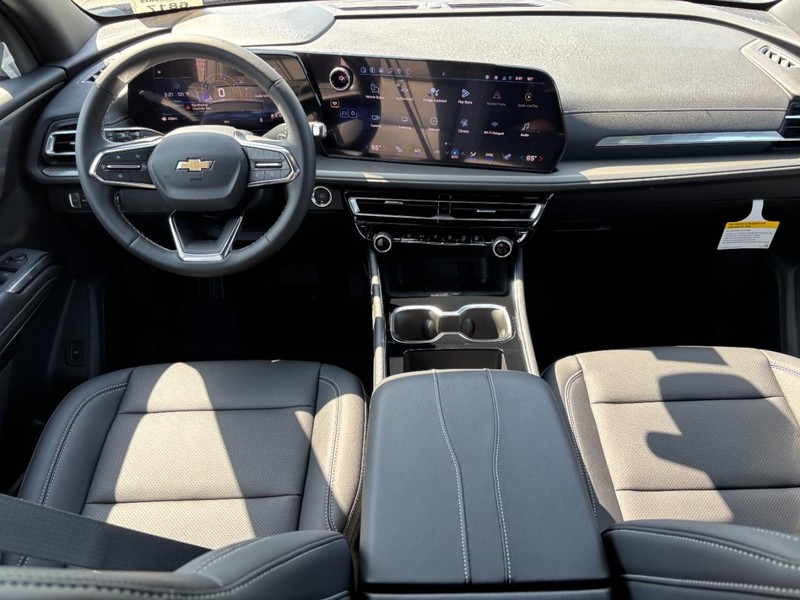 Chevrolet Traverse Vehicle Full-screen Gallery Image 7