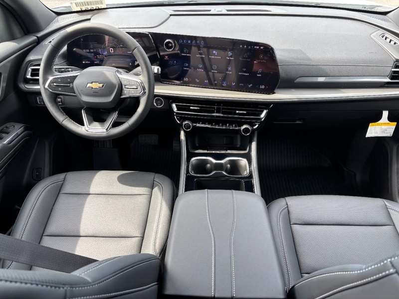 Chevrolet Traverse Vehicle Full-screen Gallery Image 7