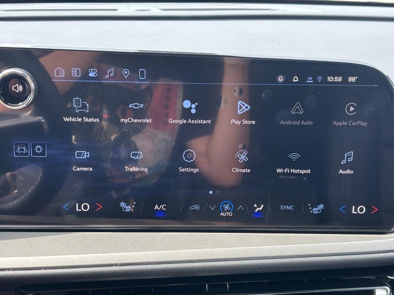 Chevrolet Traverse Vehicle Full-screen Gallery Image 16