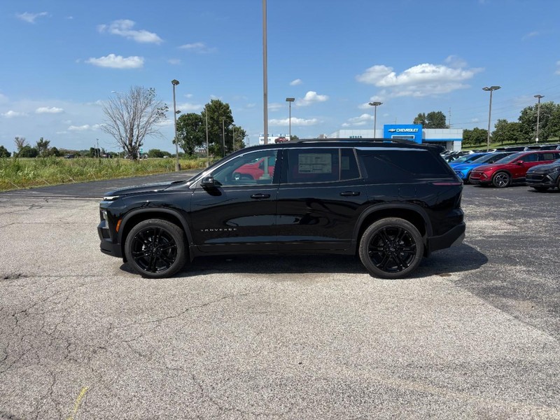 Chevrolet Traverse Vehicle Full-screen Gallery Image 2