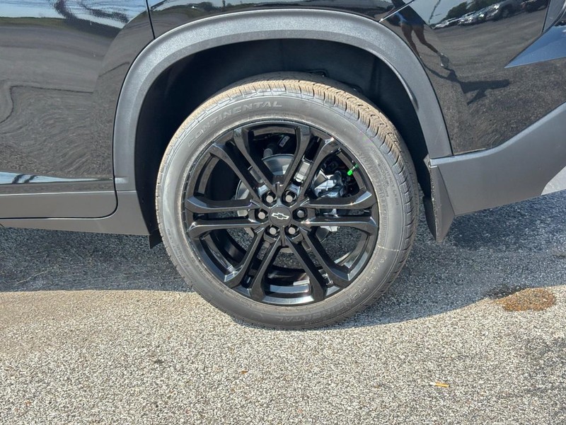 Chevrolet Traverse Vehicle Full-screen Gallery Image 4