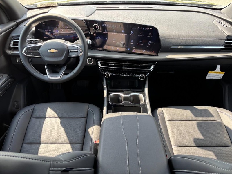 Chevrolet Traverse Vehicle Full-screen Gallery Image 7