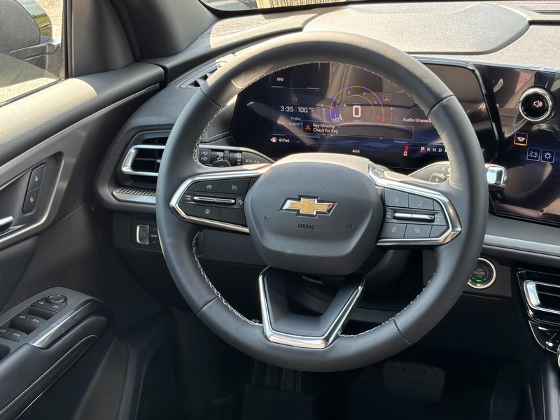 Chevrolet Traverse Vehicle Full-screen Gallery Image 8