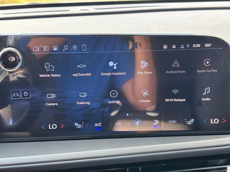 Chevrolet Traverse Vehicle Full-screen Gallery Image 16