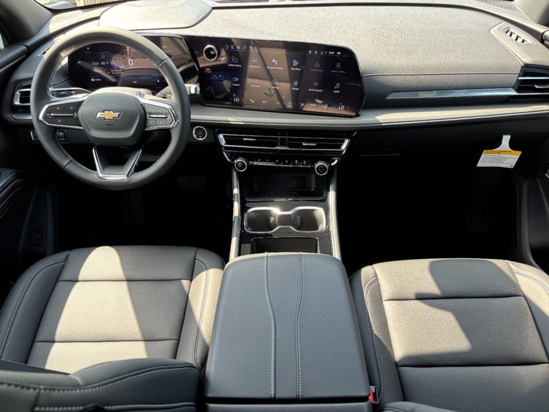Chevrolet Traverse Vehicle Full-screen Gallery Image 7