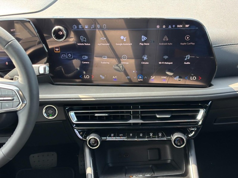 Chevrolet Traverse Vehicle Full-screen Gallery Image 9